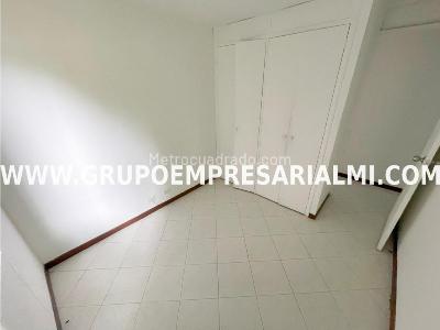 Apartamento en arriendo en El Poblado, Medellín · foto 8 de 20