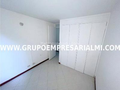 Apartamento en arriendo en El Poblado, Medellín · foto 13 de 20
