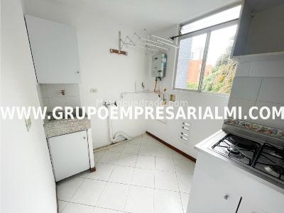 Apartamento en arriendo en El Poblado, Medellín · foto 16 de 20