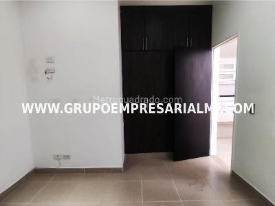 Apartamento de 3 alcobas en venta en Laureles, Medellín, 77 m² · foto 5 de 20