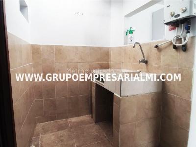 Apartamento de 3 alcobas en venta en Laureles, Medellín, 77 m² · foto 10 de 20