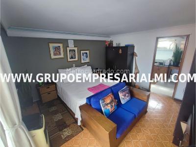 Apartamento de 4 alcobas en venta en Laureles, Medellín, 202 m² · foto 15 de 20