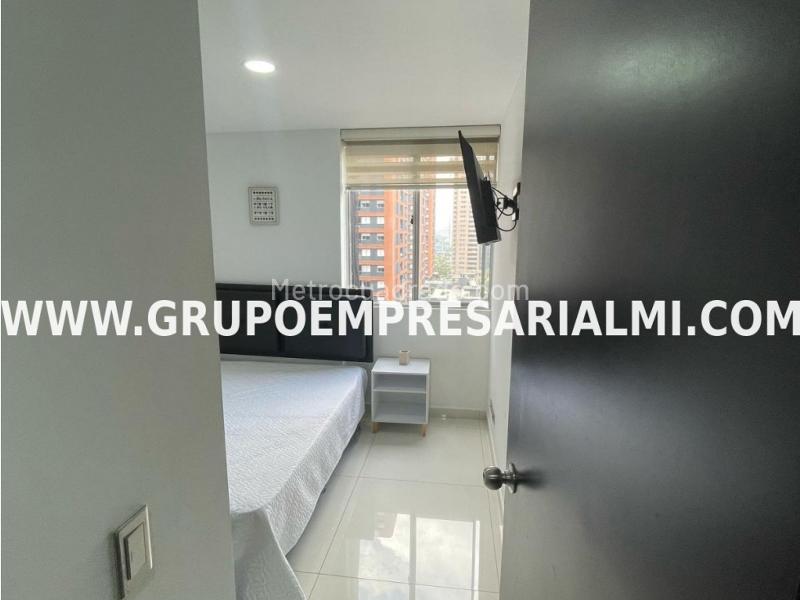 Apartamento Amoblado Espectacular en Ciudad del Río - 8