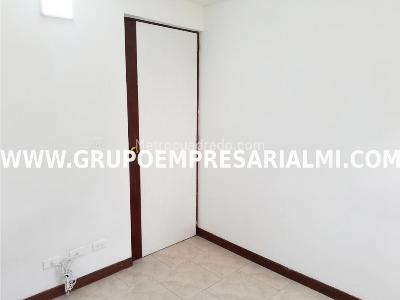 Apartamento de 3 alcobas en arriendo en El Poblado, Medellín, 84 m² · foto 12 de 20