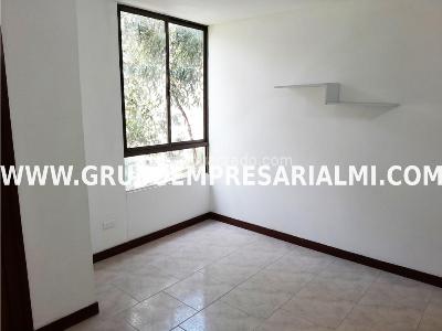 Apartamento de 3 alcobas en arriendo en El Poblado, Medellín, 84 m² · foto 15 de 20