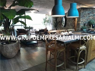 Apartaestudio en venta en El Poblado, Medellín, 100 m² · foto 4 de 20