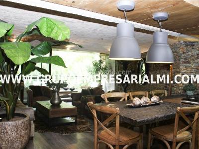 Apartaestudio en venta en El Poblado, Medellín, 100 m² · foto 8 de 20