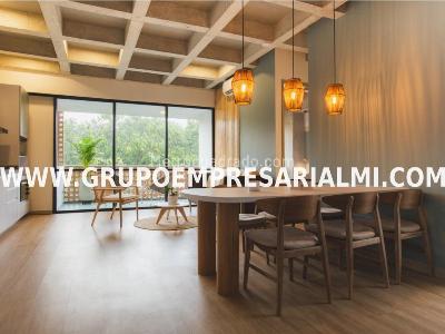 Apartamento de 3 alcobas en venta en Laureles, Medellín, 118 m² · foto 2 de 20