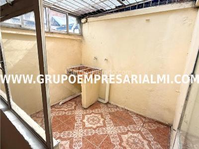 Apartamento de 5 alcobas en arriendo en Villa Hermosa, Medellín, 116 m² · foto 15 de 20