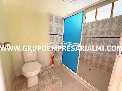 Apartamento de 5 alcobas en arriendo en Villa Hermosa, Medellín, 116 m² · foto 17 de 20