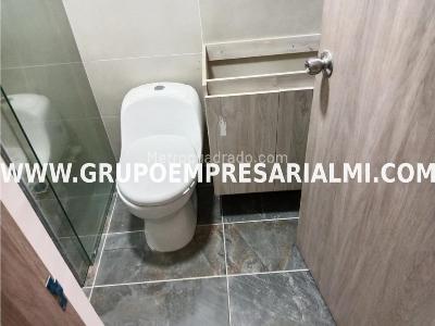 Apartaestudio en venta en Laureles, Medellín, 54 m² · foto 8 de 20