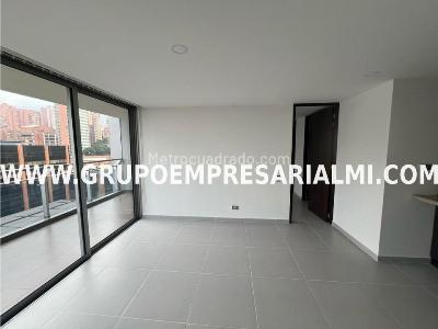 Apartamento de 2 alcobas en arriendo en Patio Bonito, Medellín, 90 m² · foto 3 de 20