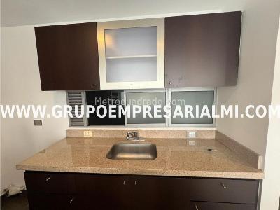 Apartamento de 2 alcobas en arriendo en Patio Bonito, Medellín, 90 m² · foto 4 de 20