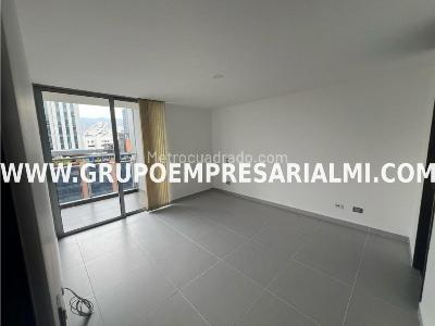 Apartamento de 2 alcobas en arriendo en Patio Bonito, Medellín, 90 m² · foto 11 de 20