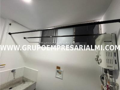Apartamento de 2 alcobas en arriendo en Patio Bonito, Medellín, 90 m² · foto 18 de 20
