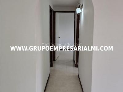 Apartamento de 3 alcobas en arriendo en Belen, Medellín, 86 m² · foto 14 de 20