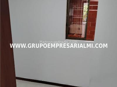 Apartamento de 3 alcobas en arriendo en Belen, Medellín, 86 m² · foto 4 de 20