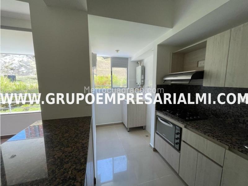 Apartamento en Calasanz de 3 Alcobas con Parqueadero Privado - 7