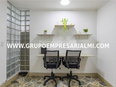 Casa de 3 alcobas en venta en Laureles, Medellín, 197 m² · foto 12 de 20