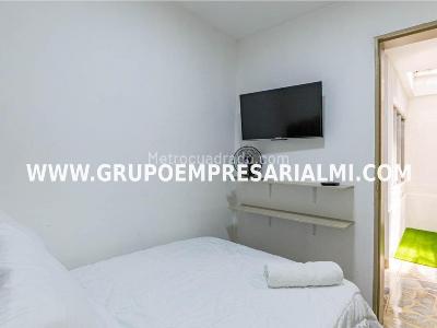Casa de 3 alcobas en venta en Laureles, Medellín, 197 m² · foto 13 de 20