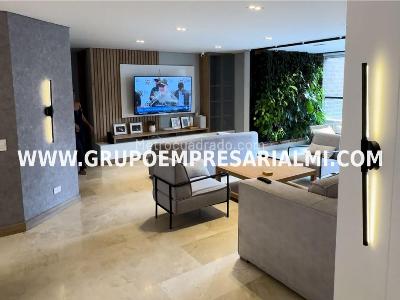 Apartamento de 3 alcobas en venta en Laureles, Medellín, 161 m² · foto 4 de 13