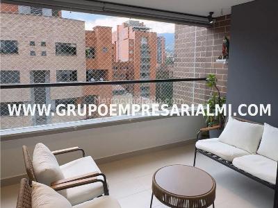 Apartamento de 3 alcobas en venta en Laureles, Medellín, 161 m² · foto 5 de 13