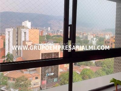 Apartamento de 3 alcobas en venta en Laureles, Medellín, 161 m² · foto 12 de 13