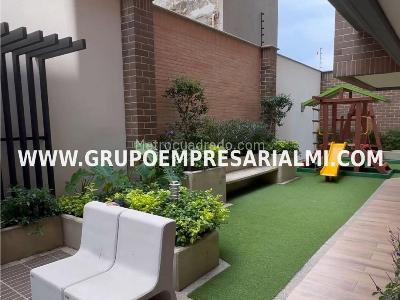 Apartamento de 3 alcobas en venta en Laureles, Medellín, 161 m² · foto 13 de 13