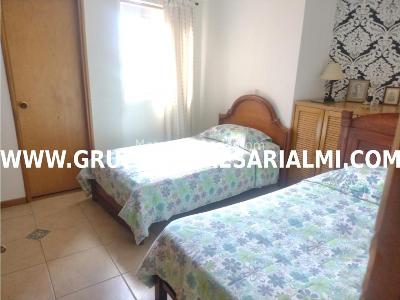 Apartaestudio en arriendo en Laureles, Medellín · foto 15 de 20
