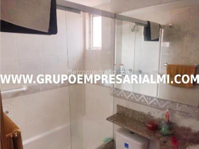 Apartaestudio en arriendo en Laureles, Medellín · foto 18 de 20