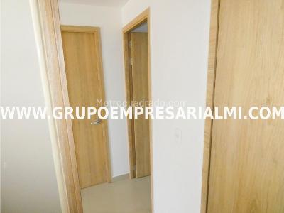Apartamento de 3 alcobas en venta en Obrero, Bello, 220 m² · foto 15 de 20