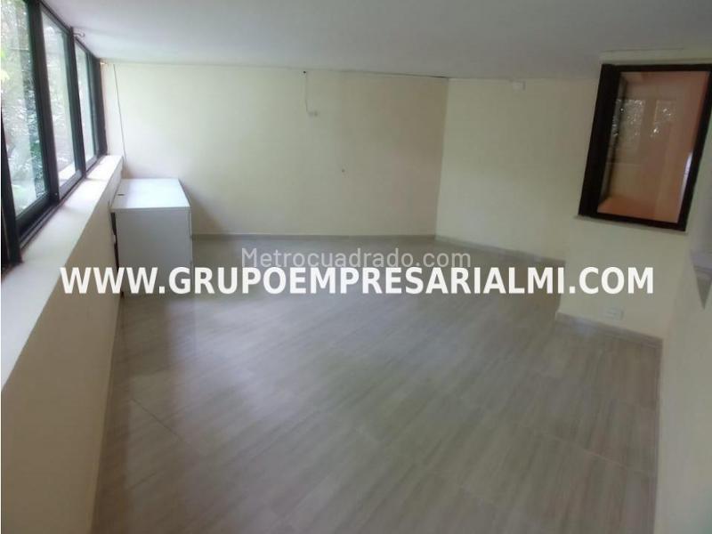 Apartamento Cómodo de 3 Alcobas en El Poblado - 2