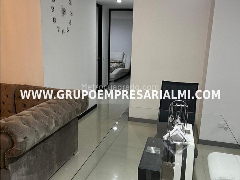 Apartamento de 3 Alcobas con Balcón en El Poblado - 5