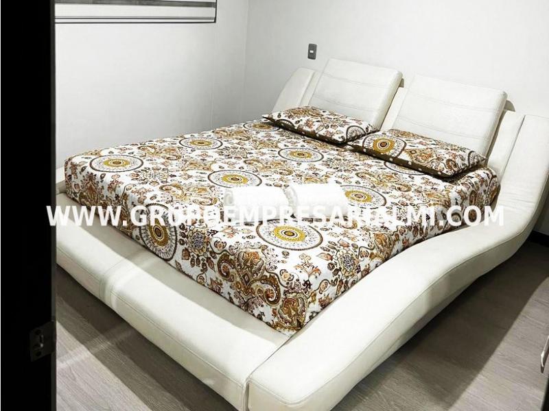 Apartamento de 3 Alcobas con Balcón en El Poblado - 7