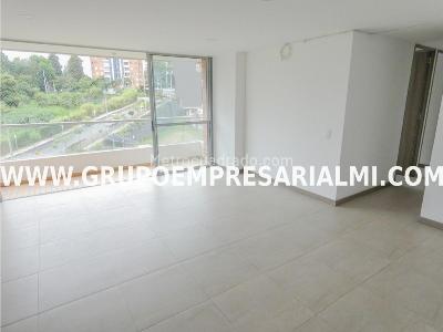 Apartamento en venta en Viviendas Del Sur, Itagüí · foto 3 de 20