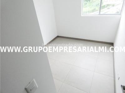 Apartamento en venta en Viviendas Del Sur, Itagüí · foto 13 de 20