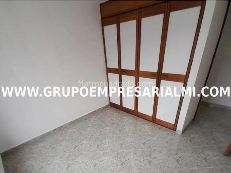 Apartamento de 3 Alcobas en La Almería, Laureles (Arriendo) - 8