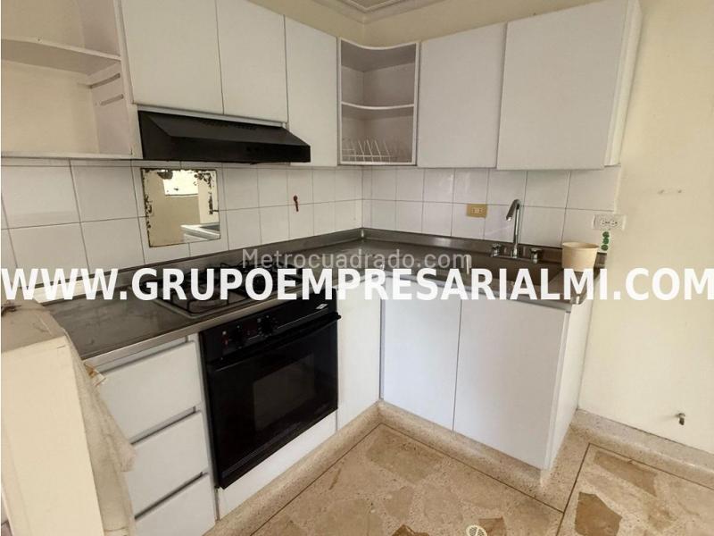 Spacious 3BR Apartment in Simon Bolivar - 4