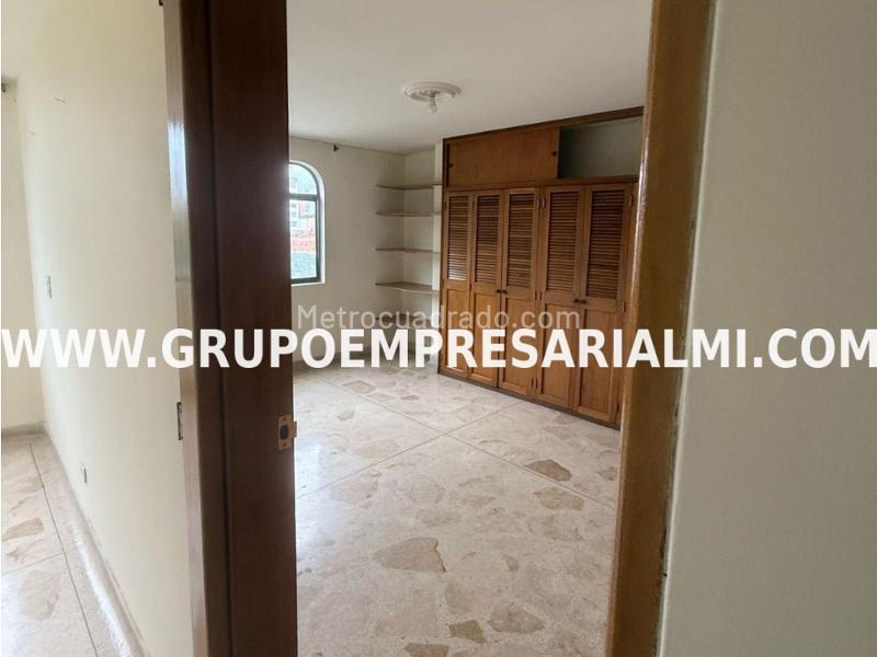 Spacious 3BR Apartment in Simon Bolivar - 9