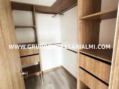 Apartamento de 2 alcobas en venta en San Jose, Sabaneta, 72 m² · foto 9 de 20