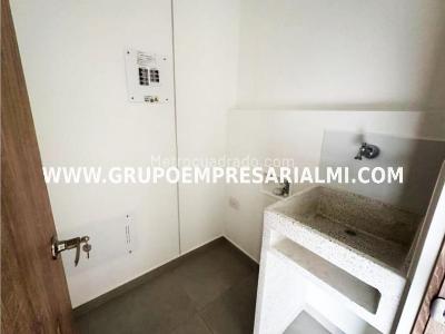 Apartamento de 2 alcobas en venta en San Jose, Sabaneta, 72 m² · foto 11 de 20