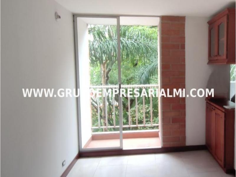 Apartamento Hermoso de 2 Alcobas en El Poblado