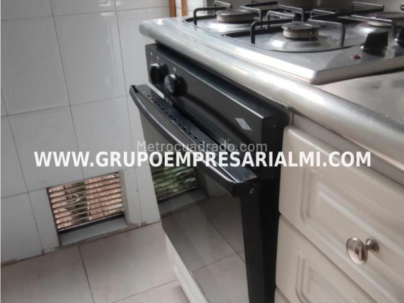 Apartamento Hermoso de 2 Alcobas en El Poblado - 4