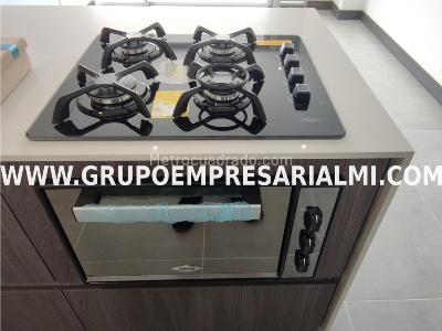 Apartaestudio en arriendo en El Poblado, Medellín, 52 m² · foto 4 de 20