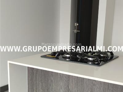Apartaestudio en arriendo en El Poblado, Medellín, 52 m² · foto 10 de 20