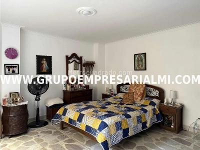 Apartamento de 3 alcobas en venta en Laureles, Medellín, 120 m² · foto 7 de 20
