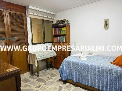 Apartamento de 3 alcobas en venta en Laureles, Medellín, 120 m² · foto 9 de 20