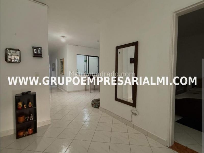 Apartamento Espectacular de 5 Alcobas en Belén Miravalle - 3