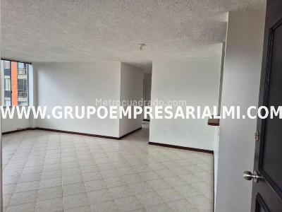 Apartamento de 3 alcobas en venta en Cumbres, Envigado, 83 m² · foto 2 de 20