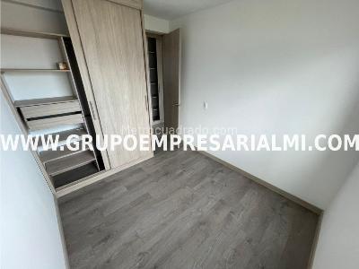 Apartamento de 3 alcobas en venta en Calasanz, Medellín, 77 m² · foto 8 de 20